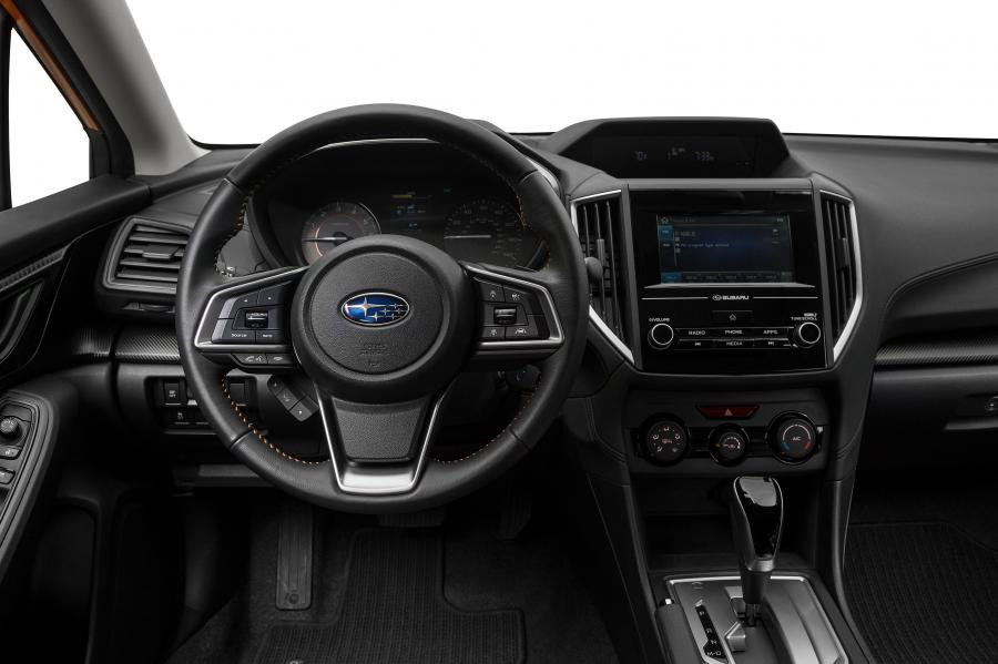 Торпедо Subaru Crosstrek 2017 года  (фото 13 из 73)